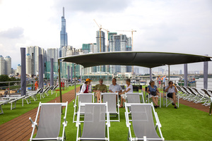 Sun & Pool Deck